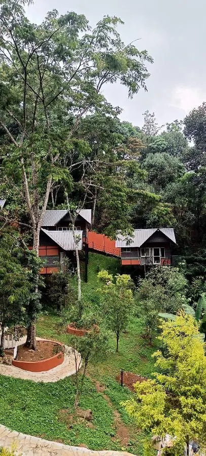 Santhi Hill View Resort Munnar