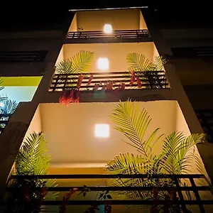 the-white-canyon.hotels-varanasi.com/